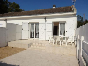 Maisonnette Charmante Face à la Plage avec Jardinet, Animaux Acceptés - FR-1-476-45